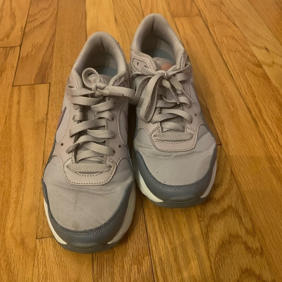 Nike Air Max-Women’s - Picture 3 of 6